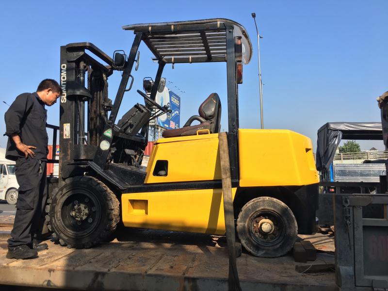 XE NÂNG DẦU CHO THUÊ HOẶC BÁN XE NÂNG DẦU CHO THUÊ HOẶC BÁN