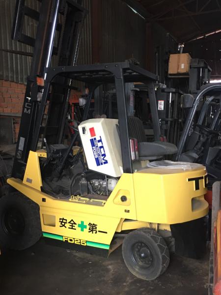 XE NÂNG ĐIỆN - DẦU TÌM NGƯỜI SỬ DỤNG XE NÂNG ĐIỆN - DẦU TÌM NGƯỜI SỬ DỤNG