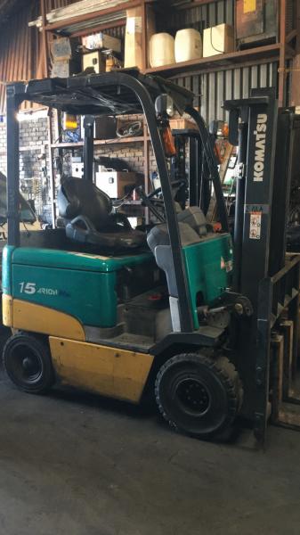 XE NÂNG ĐIỆN NGỒI LÁI XE NÂNG ĐIỆN NGỒI LÁI