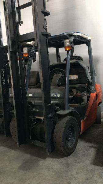 XE NÂNG XĂNG GAS TOYOTA XE NÂNG XĂNG GAS TOYOTA